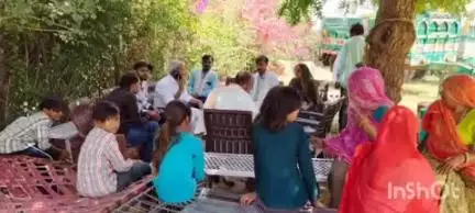 उनियारा: उनियारा से आए लोगों की समस्याएं विधायक राजेंद्र गुर्जर ने सुनीं