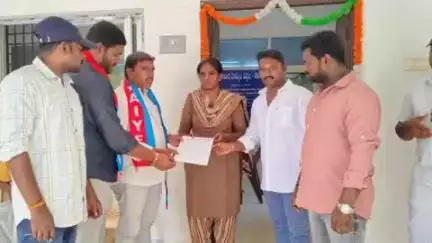 క్రీడా రంగాన్ని అభివృద్ధి చేయాలి, బెట్టింగ్ ఐపీఎల్ మ్యాచ్ను రద్దు చేయాలి AIYF రాష్ట్ర సహాయ కార్యదర్శి కత్తి రవి డిమాండ్