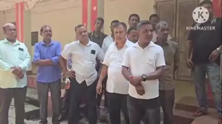 পশ্চিম যোৰহাট: ভুৱা প্ৰমাণ পত্ৰৰে নিৰ্বাচন খেলি বিপদত এগৰাকী পঞ্চায়তৰ ৱাৰ্ড সদস্যা, জিলা আয়ুক্তই ঘোষণা কৰিছে তদন্ত