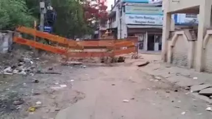 सोहागपुर: स्टेडियम के पीछे पांडवनगर जाने वाला मार्ग सीवर लाइन कार्य से अवरुद्ध, रास्ता बदला गया