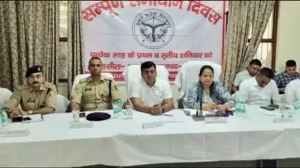 अतरौली: अतरौली तहसील में संपूर्ण समाधान दिवस का आयोजन, मंडलायुक्त, DM और SSP ने सुनी पीड़ितों की फरियाद