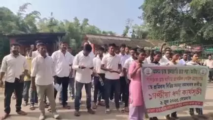 আমগুৰি: আটছাৰ বাঘজান প্ৰাথমিক গোটৰ উদ্যোগত চাহ শ্ৰমিকৰ বিভিন্ন সমস্যা সমাধানৰ দাবীত বাঘজান চাহ বাগিছাত এঘণ্টীয়া ধৰ্ণা