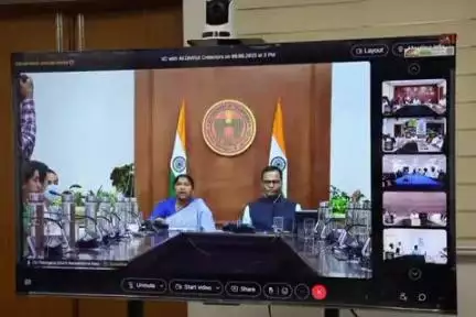 సిద్దిపేట అర్బన్: పంచాయతీరాజ్ శాఖ మంత్రి సీతక్క నిర్వహించిన వీడియో కాన్ఫరెన్స్ లో పాల్గొన్న జిల్లా కలెక్టర్ మను చౌదరి