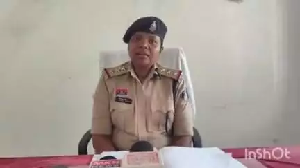 बैकुंठपुर: पटना में मुरमा के किसान ने बैकुंठपुर आजाक थाना में समिति प्रबंधक व कंप्यूटर ऑपरेटर सहित तीन लोगों पर मामला दर्ज कराया