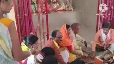 সোণাৰি: ৰাইজৰ অংশগ্ৰহণেৰে টাওকাক চাহ বাগিচাত জগন্নাথ মন্দিৰৰ প্ৰতিষ্ঠা অনুষ্ঠান অনুষ্ঠিত, উপস্থিত থাকে জিলা বিজেপিৰ সভানেত্ৰী