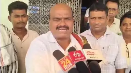 जांजगीर: जिला कलेक्ट्रेट कार्यालय में विधायक व्यास कश्यप ने विभिन्न मांगों को लेकर सौंपा ज्ञापन