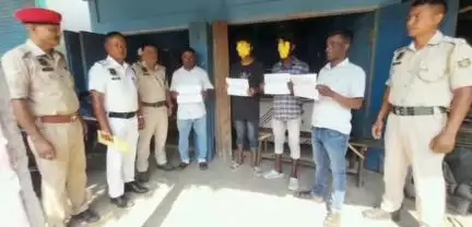 সৃজনগ্ৰাম: যোগীঘোপাত ৪ গ্ৰাম ড্ৰাগছসহ দুই সৰবৰাহকাৰীক আটক কৰে আৰক্ষীয়ে