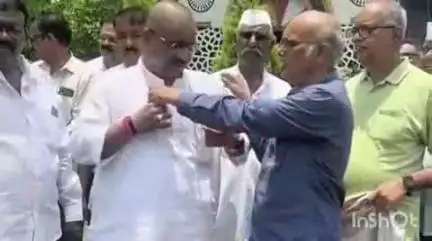 नाशिक: गजपंथ नगर परिसरात आ. राहुल ढिकले यांचे हस्ते विविध विकास कामांचा भूमीपूजन सोहळा उत्साहात पडला पार
