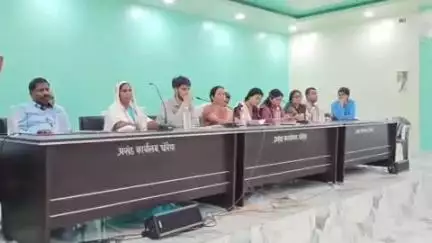 धोरैया: धोरैया के बहुउद्देशीय भवन में पंचायत समिति की सामान्य बैठक, विद्युत व पेयजल का मुद्दा छाया रहा