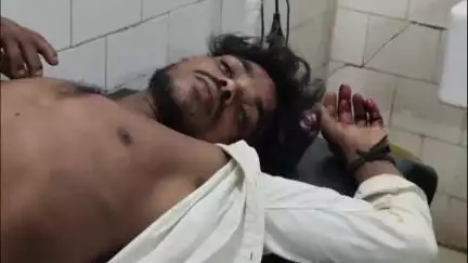 गिरिडीह: उधनाबाद में सड़क हादसे में दो युवक घायल, इलाज के बाद एक युवक को धनबाद रेफर किया गया