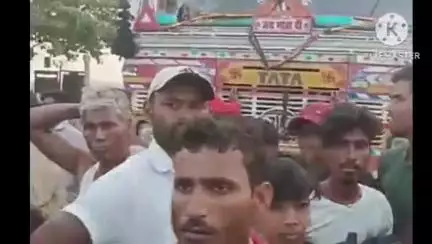 शिवाजी नगर: माहे पंचायत के विद्या वाटिका स्कूल के पास ट्रक की चपेट में आने से युवक की मौत