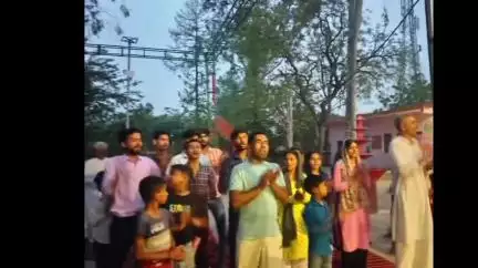 धनौरा: गजरौला के चामुंडा मंदिर पर वीर बजरंगी दल द्वारा हर रोज सायं संध्या में होता हनुमान चालीसा पाठ और भजन कीर्तन
