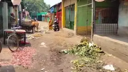 খড়গপুর ১: খড়্গপুরের গোলবাজার এলাকার অব্যবস্থা নিয়ে সোচ্চার হলো আমরা বামপন্থী সংগঠন, সংগ্রহ গণ স্বাক্ষর