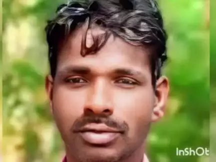 ചേർത്തല: തുറവൂർ തെക്ക് കളരിക്കൽ ക്ഷേത്രത്തിന് സമീപം ട്രെയിൻ തട്ടി മരിച്ചയാളെ തിരിച്ചറിഞ്ഞു
