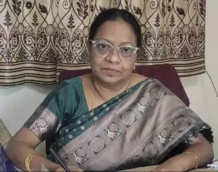 పెద్దపల్లి: జిల్లా వైద్యాధికారి కార్యాలయంలో వర్షాకాలంలో వచ్చే వ్యాధులపై సమావేశం నిర్వహించిన వైద్యాధికారి అన్న ప్రసన్నకుమారి