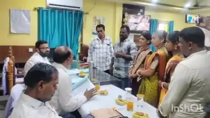 ଡାବୁଗାଁ: ବ୍ଲକ କାର୍ଯ୍ୟାଳୟରେ ଜିଲ୍ଲାପାଳଙ୍କ ଯୁଗ୍ମ ଅଭିଯୋଗ ଶୁଣାଣି କାର୍ଯ୍ୟକ୍ରମ ଅନୁଷ୍ଠିତ