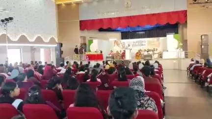 ചാവക്കാട്: ഗുരുവായൂർ ടൗൺഹാളിൽ നടന്ന പ്രതിഭാ സംഗമം എൻ.കെ. അക്ബർ എം.എൽ.എ ഉദ്ഘാടനം ചെയ്തു