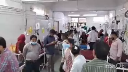 અમીરગઢ: તાલુકાના ખેમરાજીયા ગામે દીપડાએ લોકો પર કર્યો હુમલો,ઘર સુધી પહોંચ્યો દીપડો,વન વિભાગને કરાઈ જાણ