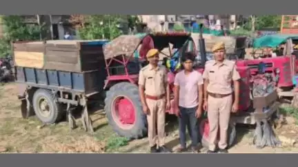 सवाई माधोपुर: सवाई माधोपुर थाना कोतवाली ने अवैध बजरी परिवहन करते हुए एक ट्रैक्टर-ट्राली को ज़ब्त कर चालक को किया गिरफ्तार