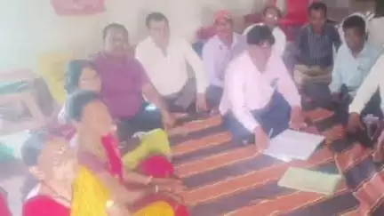 जामा: मध्य विद्यालय दोंदिया में अंतर्राष्ट्रीय योग दिवस पर कार्यक्रम की सफलता के लिए प्रशिक्षण सह बैठक आयोजित