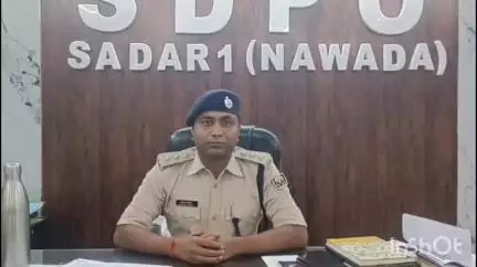 नवादा: कुंज गांव के युवक ने औरत का फोटो खींचकर ऑल इंडिया प्रेग्नेंट जॉब के नाम पर की ठगी, नाबालिक सहित चार गिरफ्तार