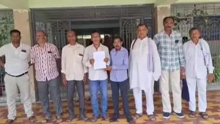 ଛତ୍ରପୁର: ତାଳସର ପଂଚାୟତରେ ଦୁର୍ନୀତି ଅଭିଯୋଗ, ଛତ୍ରପୁର ଜିଲ୍ଲା ପ୍ରଶାସନର ଦ୍ୱାରସ୍ଥ ହେଲେ ପଂଚାୟତବାସୀ