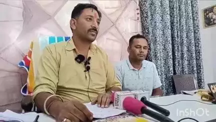 गदरपुर: नगर पंचायत गुलरभोज के अध्यक्ष सतीश चुघ ने अपने आवास पर प्रेस वार्ता आयोजित कर अपनी प्राथमिकताएं गिनाईं