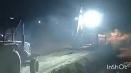 चौरीचौरा: चौरी चौरा में अवैध मिट्टी खनन के मामले में एक जेसीबी और चार ट्रैक्टर-ट्राली पकड़ी गई