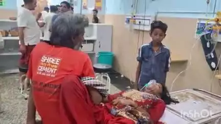आरा: जिले के चरपोखरी थाना क्षेत्र के सेमराव गांव में छोटे भाई से झगड़े के बाद बहन ने फांसी लगाकर खुदकुशी का असफल प्रयास किया