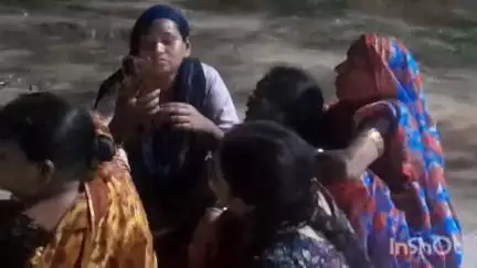 अरवल: पहलेजा में सड़क हादसे में मौत के बाद इस्लामपुर से परिवार के आने का परिजन कर रहे इंतजार