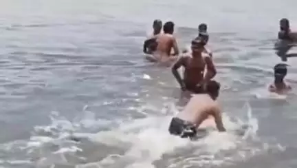 छाता: गंगा दशहरा पर यमुना में डूबे युवक का चार दिन बीत जाने के बाद भी शेरगढ़ क्षेत्र में नहीं लगा सुराग, परिजन परेशान