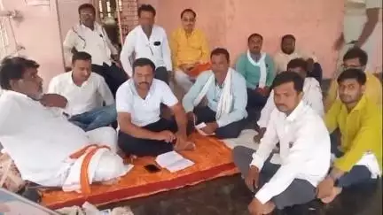 पुर्णा: समृद्धी महामार्ग बाधित शेतकऱ्यांचे प्रश्न सोडवा ग्रामस्थांची गंगाजी बापू देवस्थान येथे मागणी #Jansamasya