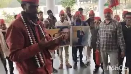 श्योपुर: ग्वालियर हाईकोर्ट परिसर में बाबा साहेब की प्रतिमा लगे, समाजवादी पार्टी ने राज्यपाल को सौंपा ज्ञापन