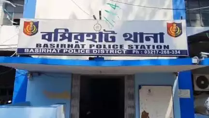বসিরহাট ১: সাকচুড়া এলাকায় জমি সংক্রান্ত মারামারির ঘটনায় এক ব্যক্তিকে আটক করল পুলিশ