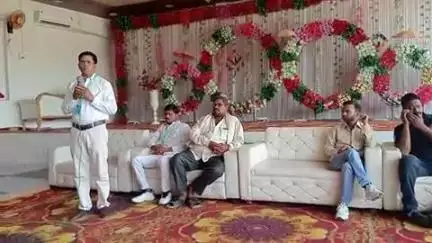 छिबरामऊ मे भारतीय किसान यूनियन भानू द्वारा बिशनगढ़ रोड स्थित गणपति लाँन गेस्ट हाउस में पदाधिकारी और सदस्यों की बैठक हुई।