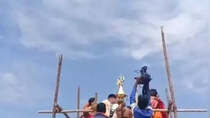 ಮೊಳಕಾಲ್ಮುರು: ಕೊಂಡ್ಲಹಳ್ಳಿ ಗ್ರಾಮದಲ್ಲಿ ಸಾಲೇಶ್ವರ ದೇವಸ್ಥಾನ ಲೋಕಾರ್ಪಣೆ ಅಂಗವಾಗಿ ಧಾರ್ಮಿಕ ಕಾರ್ಯಕ್ರಮ