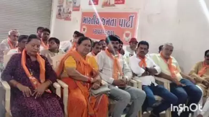 રાપર: રાપર ભાજપ દ્વારા કાર્યાલય મધ્યે શહેર તથા તાલુકાની કાર્યશાળા યોજાઈ.