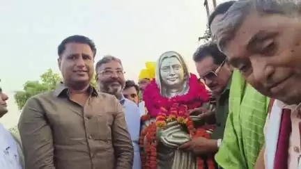 फतेहाबाद: शमशाबाद के भनपुरा तिराहे पर मातेश्वरी अहिल्याबाई होल्कर की प्रतिमा का अनावरण किया गया, केंद्रीय मंत्री रहे मौजूद