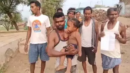 गोला: केंदुआडीह में एक बच्चे की मां ने पति व बच्चे को छोड़ प्रेमी संग रहने की जताई इच्छा, मजबूर पति