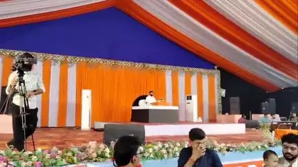मुंगेली: मुंगेली में चल रहे श्री शिवमहापुराण कथा में पहुंचे DyCM श्री अरुण साव, बिल्हा विधायक श्री धरमलाल कौशिक और अमर अग्रवाल