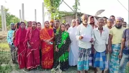শিলচর: শফিকনগর গ্রামে ত্রাণসামগ্রী দেওয়ার দাবি বন্যাক্রান্তদের
