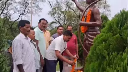 গোপীবল্লভপুর ২: গোপীবল্লভপুর ২ ব্লকের রান্টুয়া তে ভগবান বীরসা মুন্ডার ১২৫ তম প্রয়াণ বার্ষিকী পালন করল নয়াগ্রাম ৩ নম্বর মন্ডল বিজেপি