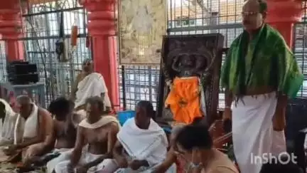 పూతలపట్టు: అరగొండలో  అర్ధగిరి వీరాంజనేయ స్వామి ఆలయంలో హుండీ లెక్కింపు