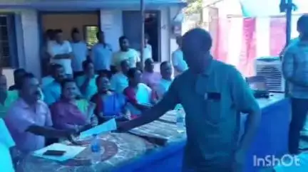 গাইঘাটা: জলেশ্বর ইউনিয়ন মৎস্যজীবী সমবায় সমিতির নির্বাচনে বিনা প্রতিদ্বন্দ্বিতায় টিএমসি জয়লাভ করল