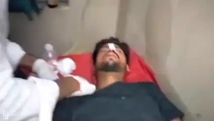कन्नौज: सदर के सहजापुर गांव के सामने सड़क पर फैली मक्का पर फिसली बाइक, साइकिल से टकराई, दो घायल