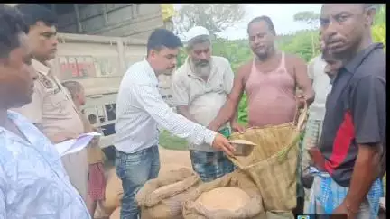 হাইলাকান্দি: হাইলাকান্দিতে ৫৫টি রাজস্ব গ্রামের ৩৩ হাজার ৮৩৮ জন লোক জলমগ্ন রয়েছেন বলে জানানDIPRO