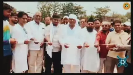 डुमरी: टुंडी विधायक ने केबी हाई स्कूल डुमरी के मैदान में इसरी डुमरी प्रीमियर लीग क्रिकेट टूर्नामेंट का उद्घाटन किया