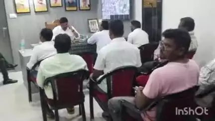 ଜୁନାଗଡ: ବ୍ଲକ ଅଧକ୍ଷ ଙ୍କ ନିଜ କାର୍ଯ୍ୟଳୟ ରେ ଜନଶୁଣାଣୀ କାର୍ଯ୍ୟକ୍ରମ ଅନୁଷ୍ଠିତ