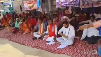 मधुबनी: राष्ट्रीय क्रिश्चियन मोर्चा द्वारा समाहरणालय के सामने एक दिवसीय धरना प्रदर्शन