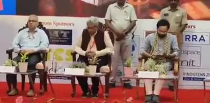 మేడ్చల్: నాగోల్‌లో జరిగిన జీఎస్ ఐటిఐలో నెక్స్ట్ జనరేషన్ జియో ఫిజిక్స్ 2025 కాన్ఫరెన్స్‌లో పాల్గొన్న కేంద్ర మంత్రి కిషన్ రెడ్డి